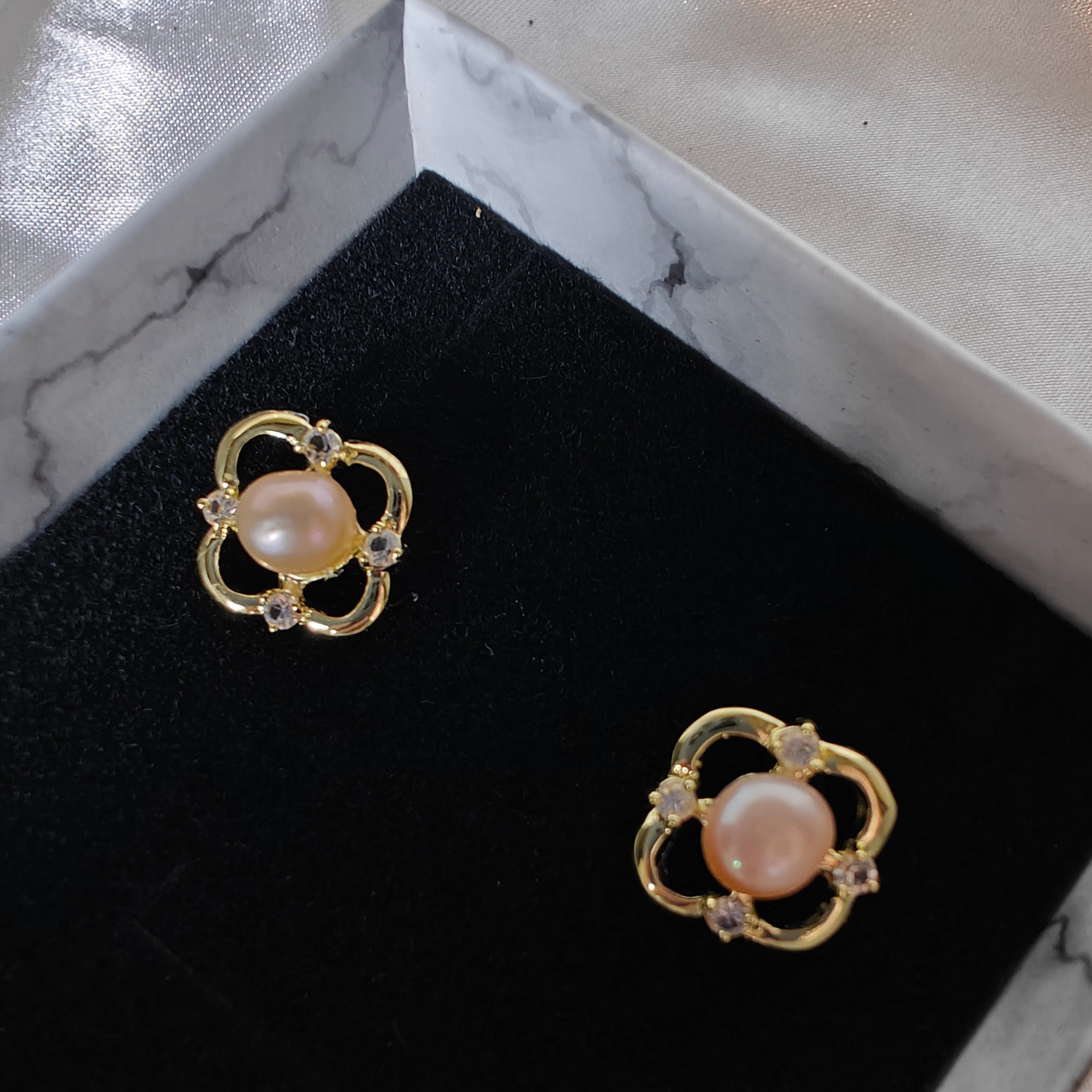 Light Gold Freshwater Pearl Stud Earrings