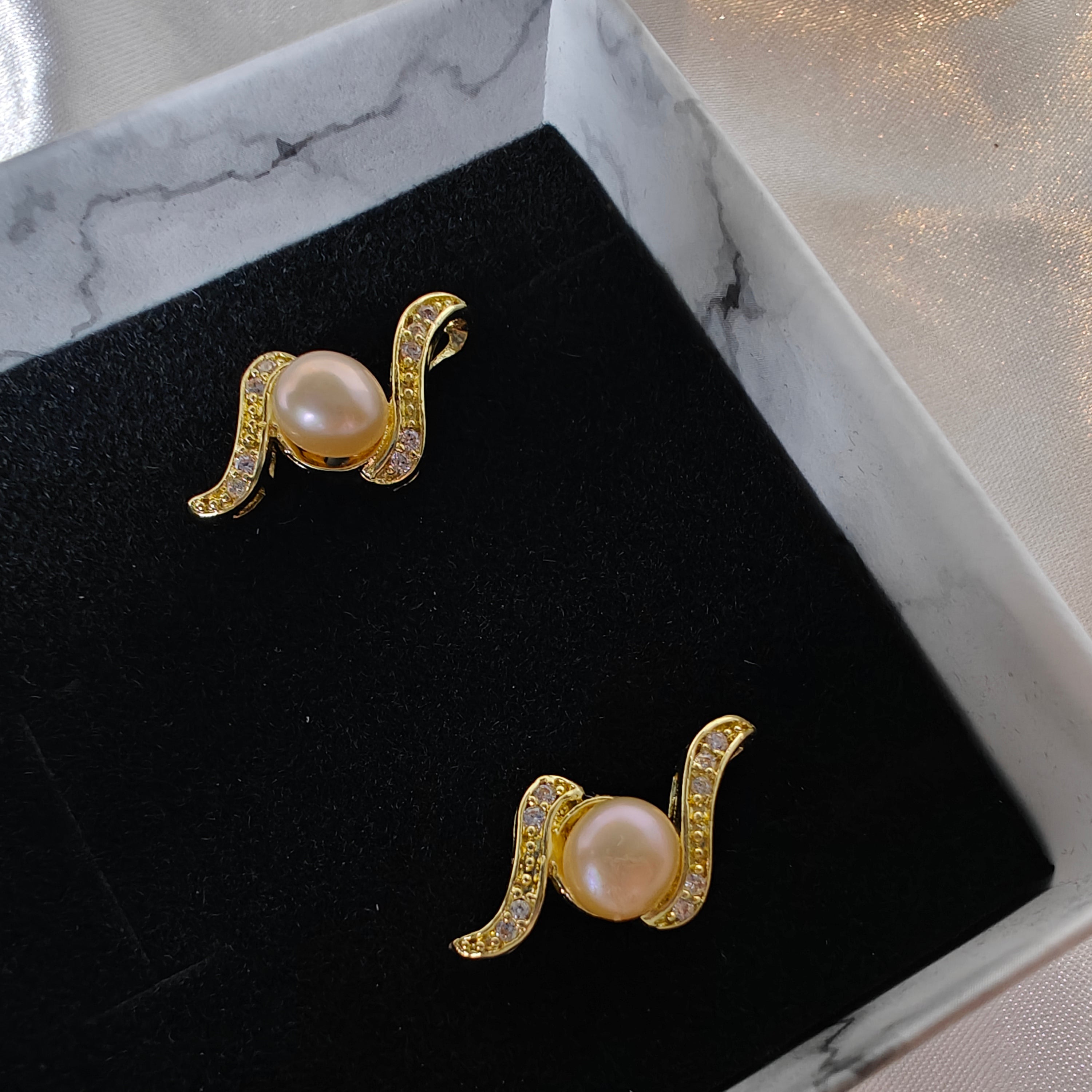 Light Gold Freshwater Pearl Stud Earrings