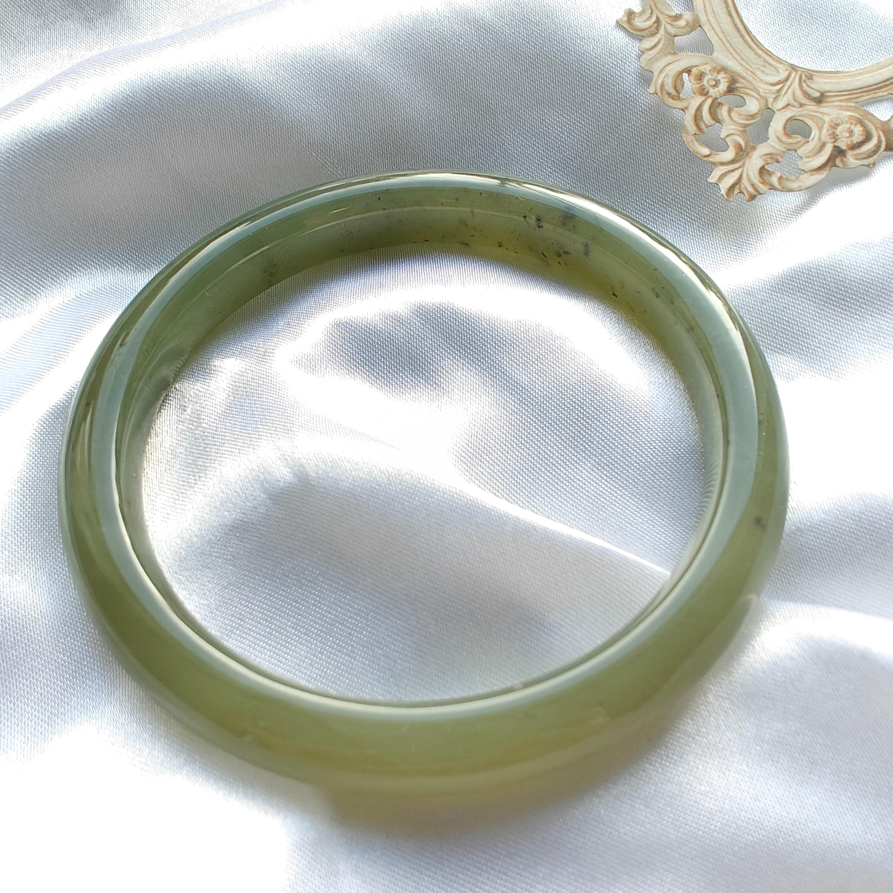 Green Jade Bangle