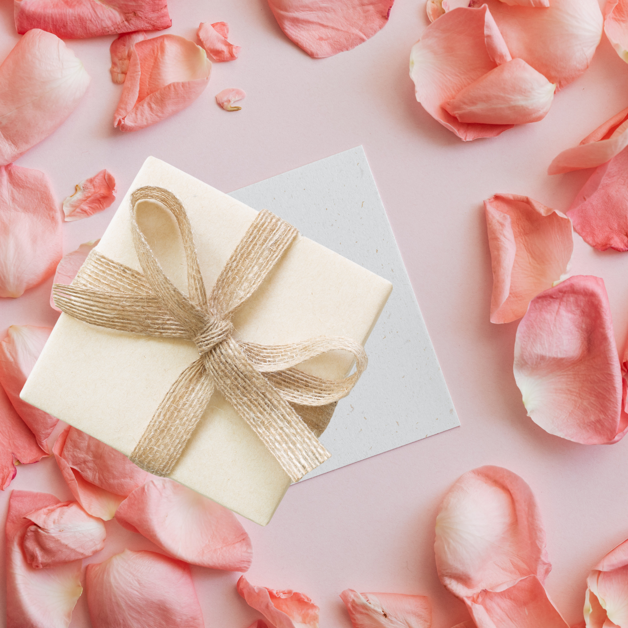 Upgrade to Gift Box & Wrapping (Includes Free Message Card)