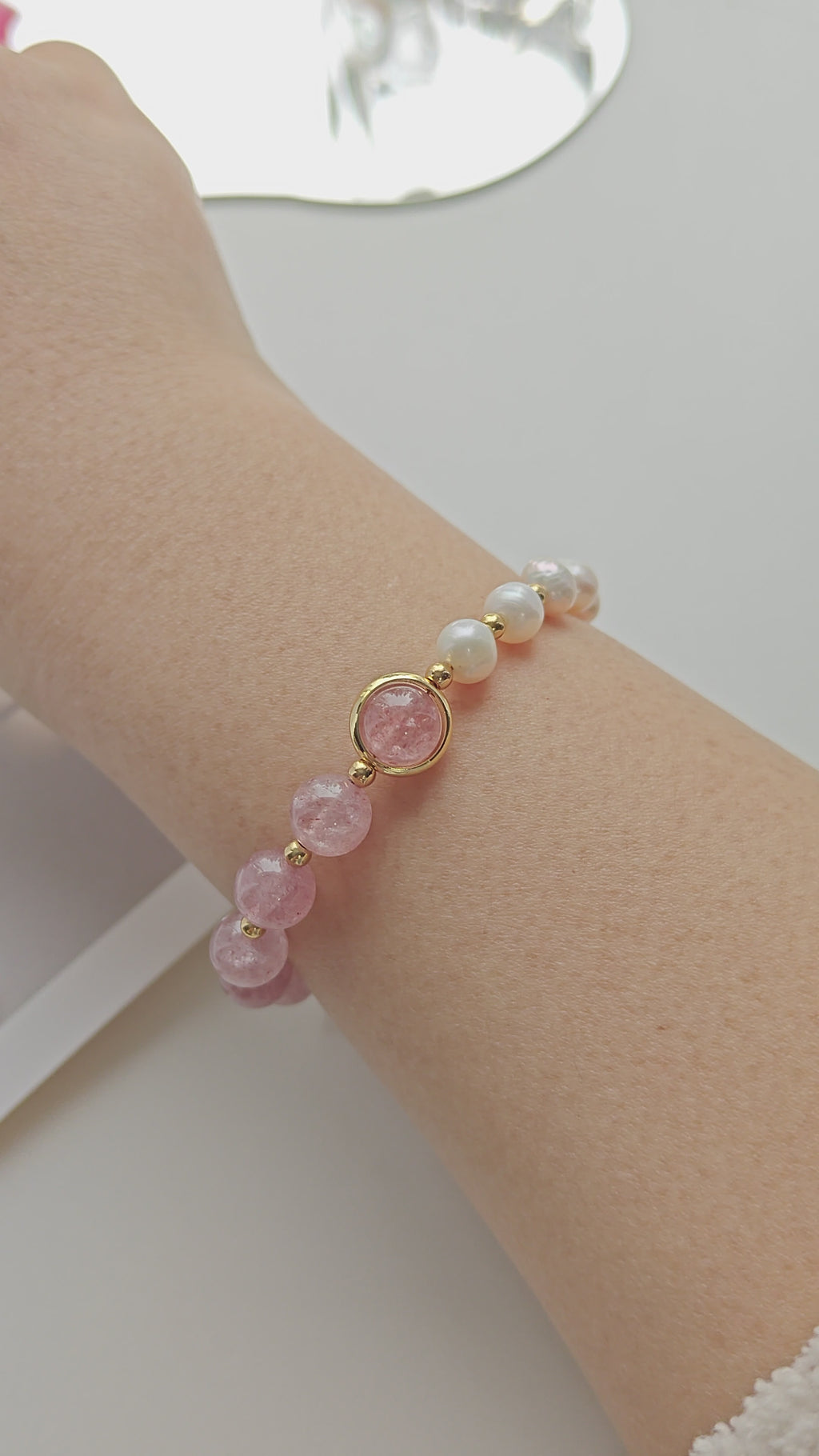 Adjustable Strawberry Quartz and Fresh Water Pearl Bracelet