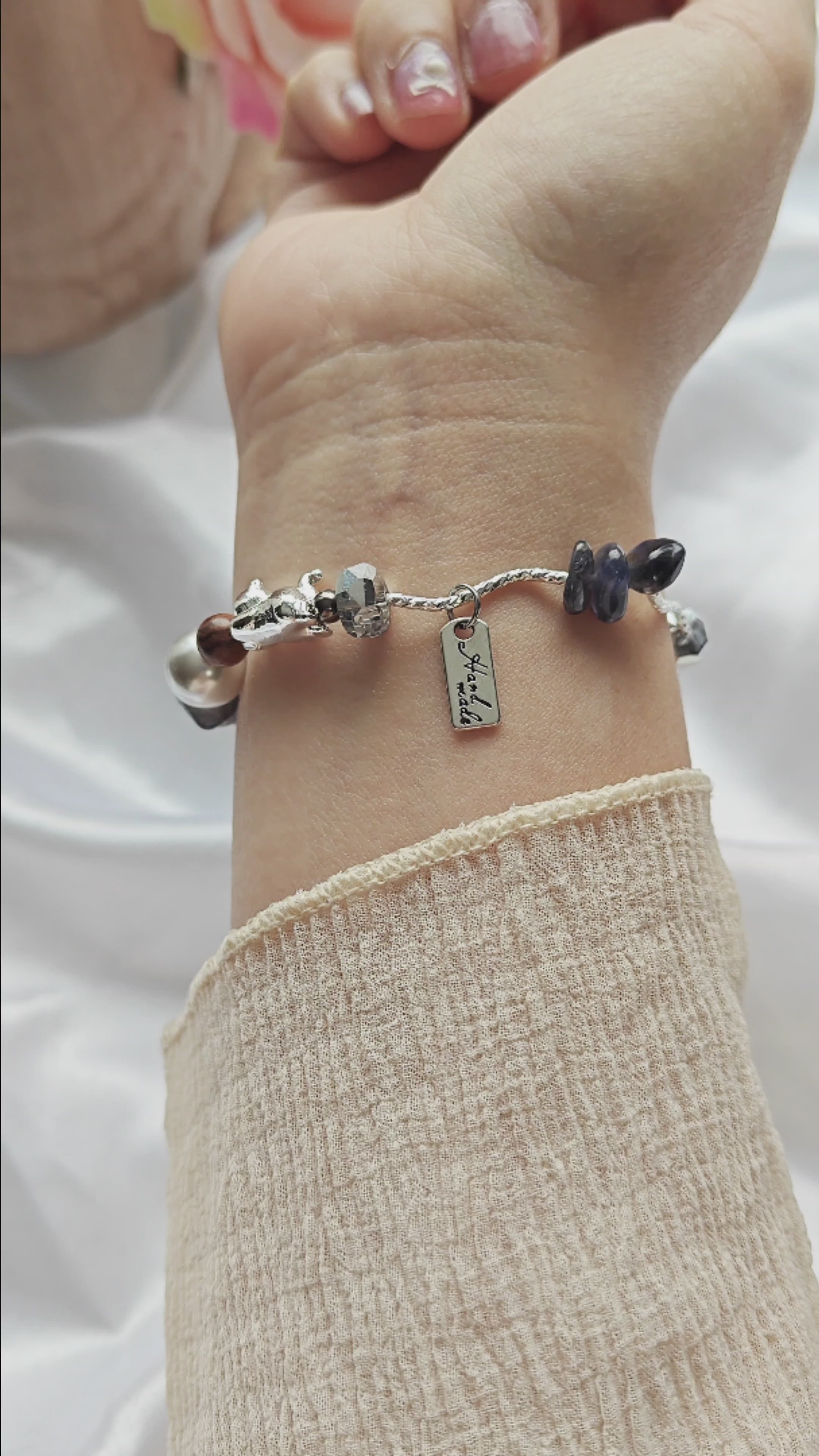 Iolite & Shell Pearl Stretchy Bracelet – Cat Charm